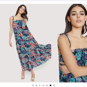 Beach wonderland maxi dress XS